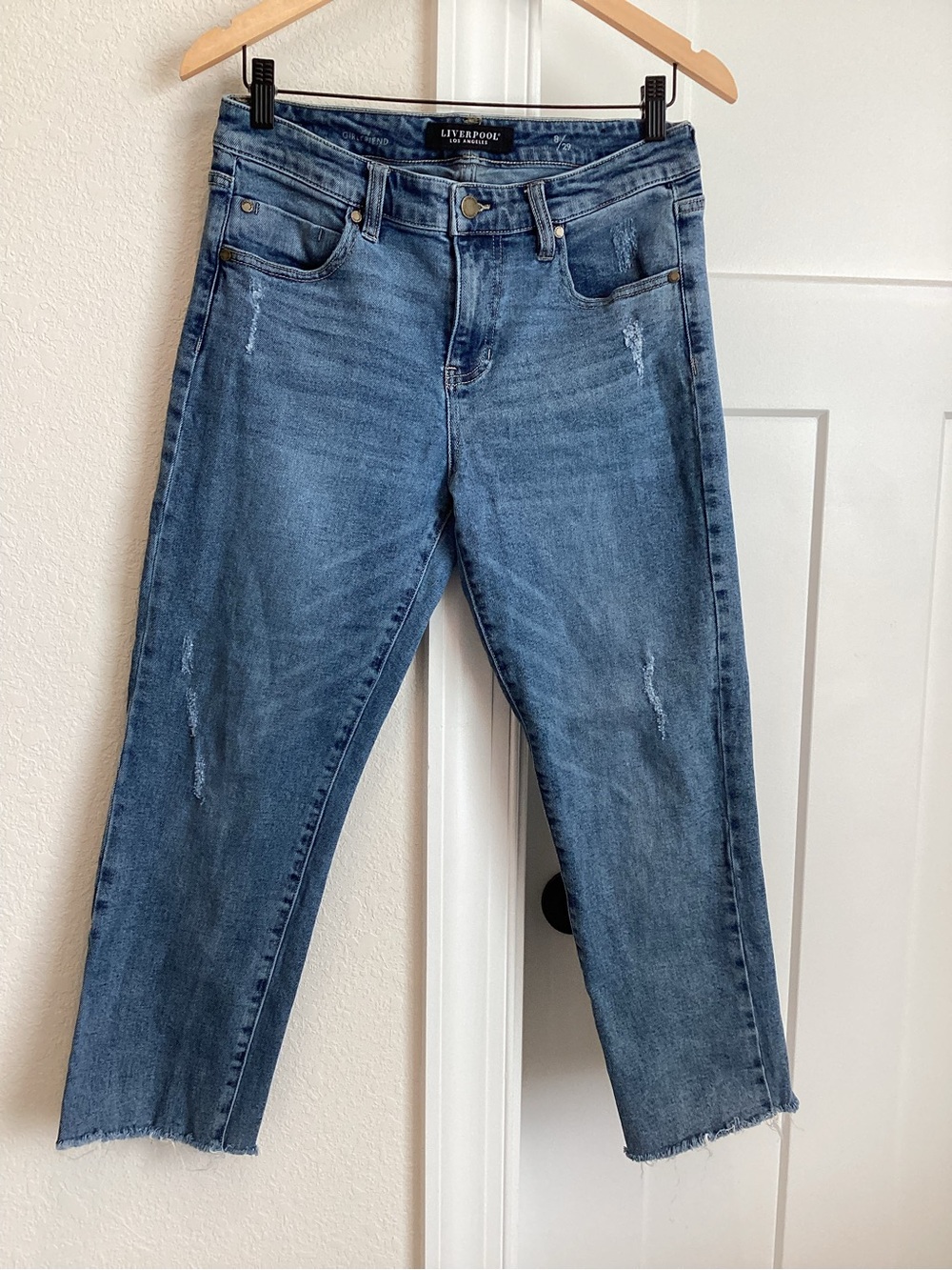 Liverpool Distressed Crop Girlfriend Jean High Rise Size 8 29 Medium Blue Denim - Picture 4 of 12